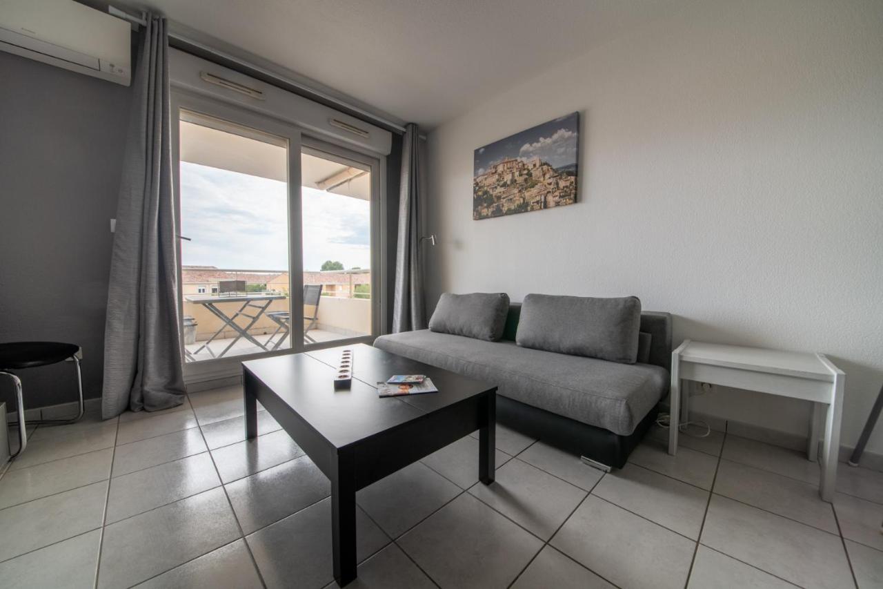 Appt De Charme Avec Grand Balcon Proche Avignon Wifi Gratuit Apartment Monteux Exterior photo